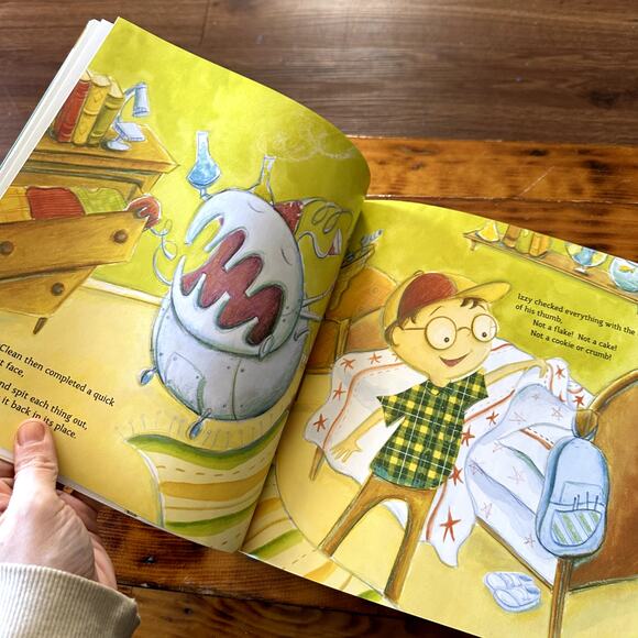 PJ Library Izzy The Whiz & Passover McClean Jewish Paperback Book - Picture 6 of 10